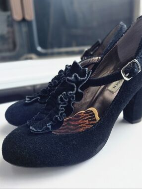 Steve Madden Black Velvet Suede Ruffle Block Heel Pumps with Ankle Strap